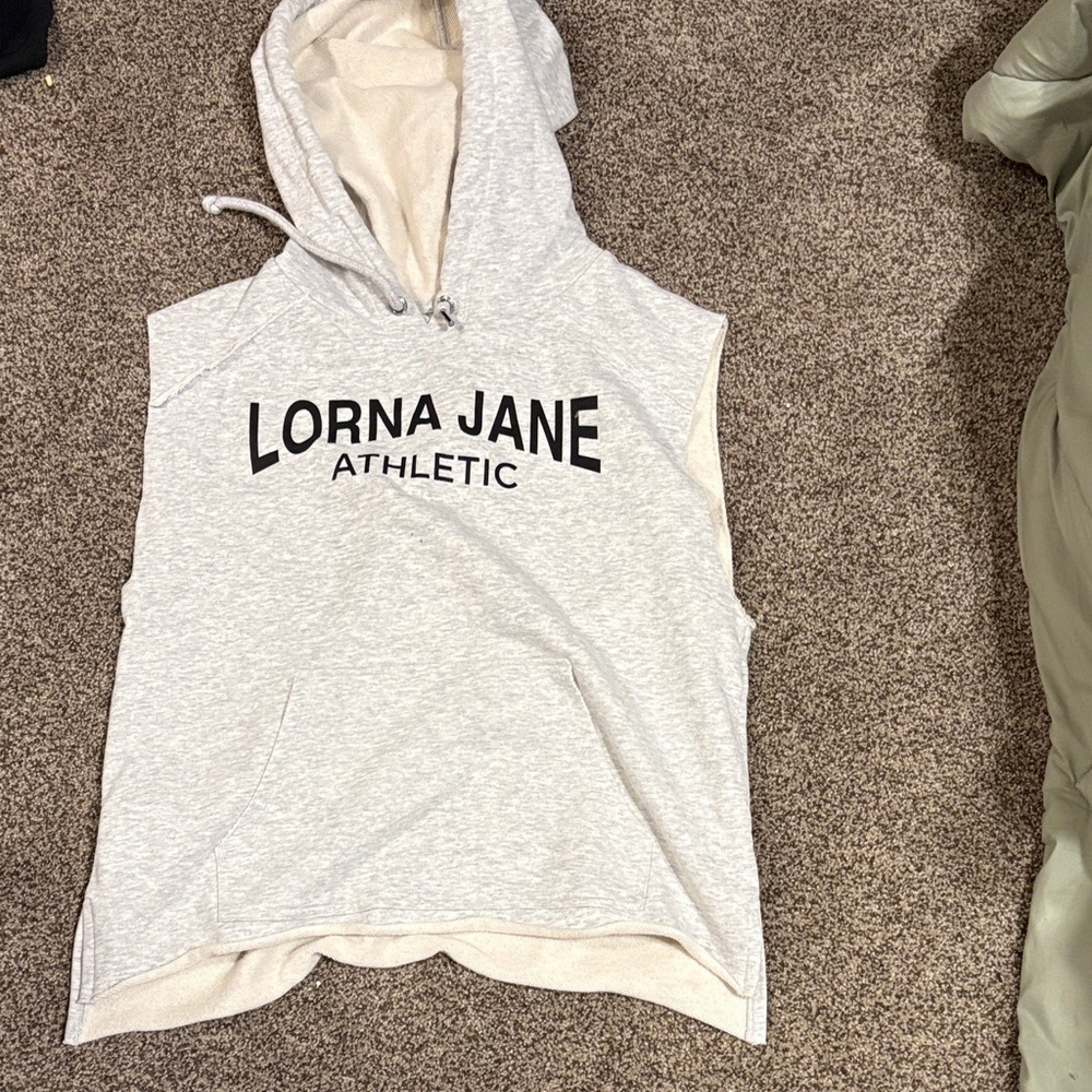 Lorna Jane Athletic Gray Sleeveless Top